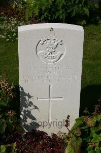 Dozinghem Military Cemetery - Jones, Randolph